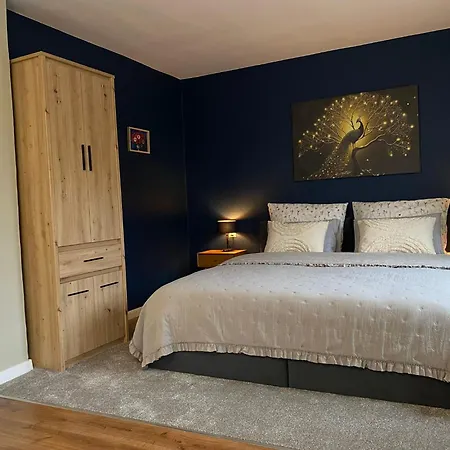 Nad Jeziorem Złotów