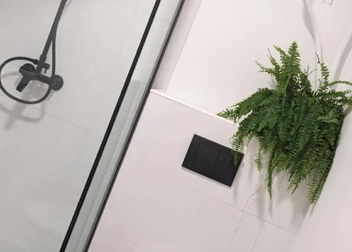 Nad Jeziorem Bed & Breakfast *